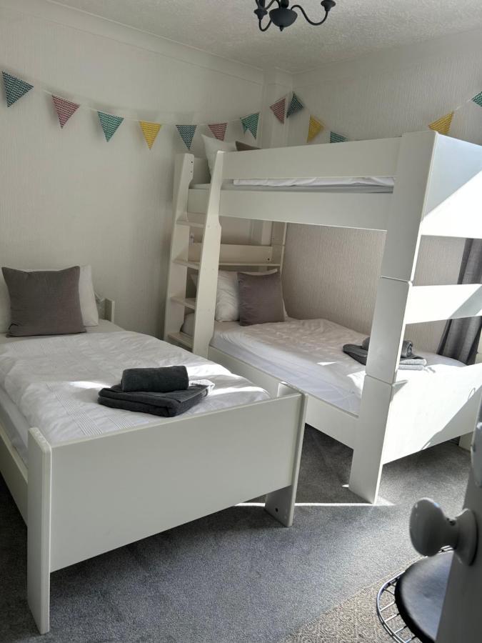 Sea Song Cottage 布罗德斯泰 外观 照片